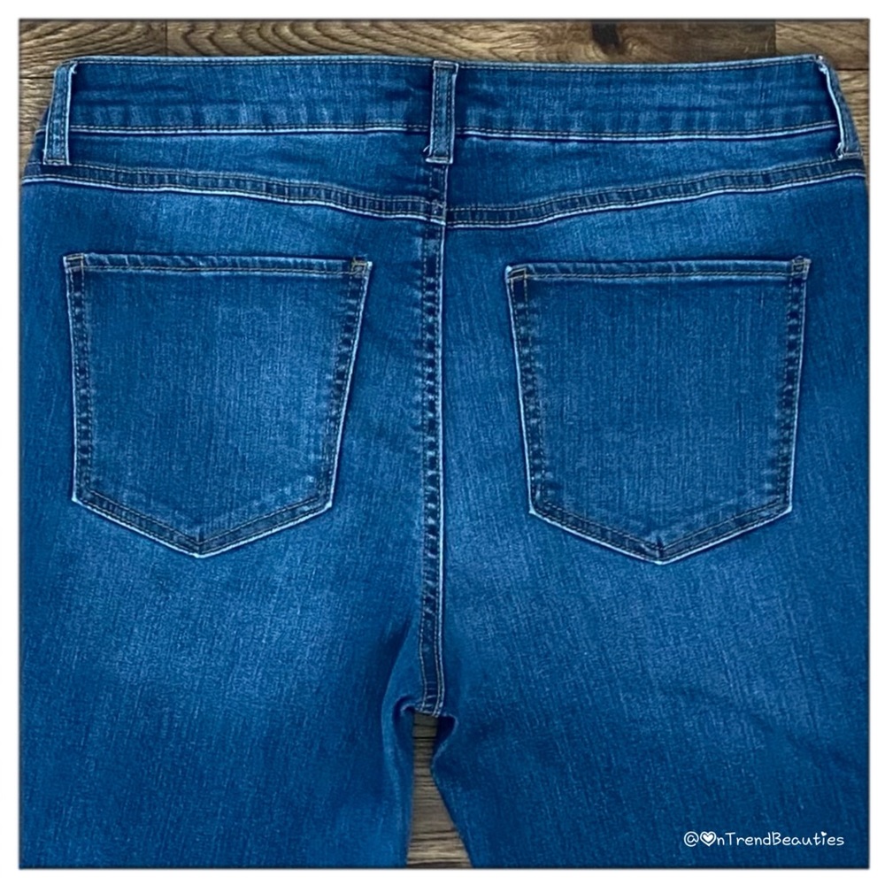Versatile Happily Grey Flare Dark Wash Blue Jeans - Picture 8 of 13